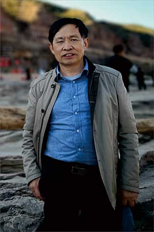 何月秋 何月秋
